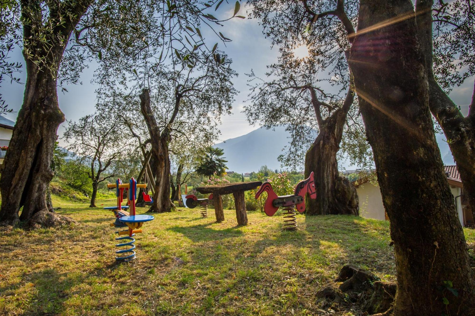 Villa Agritur Eden Marone Riva del Garda Exterior foto